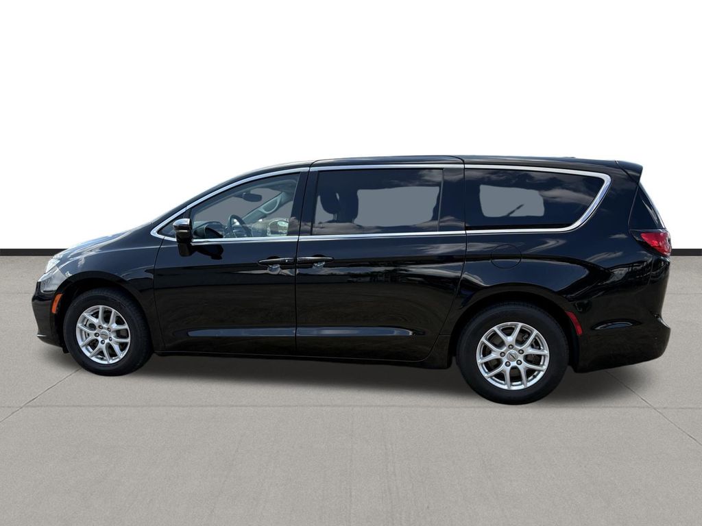 2024 Chrysler Pacifica Touring L - 1