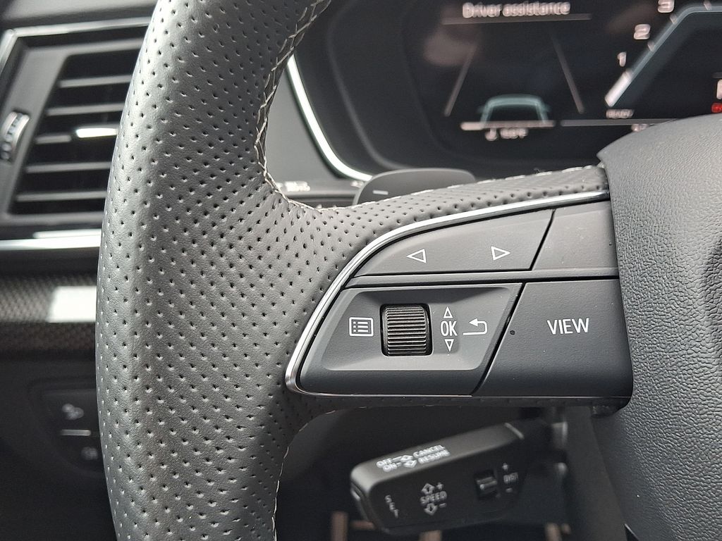 Thumbnail: 2023 Audi SQ5 - 21