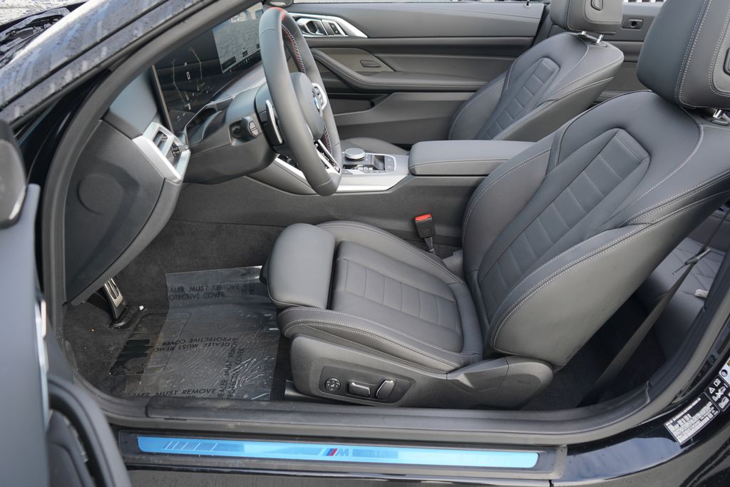 Thumbnail: 2026 BMW 4 Series - 13