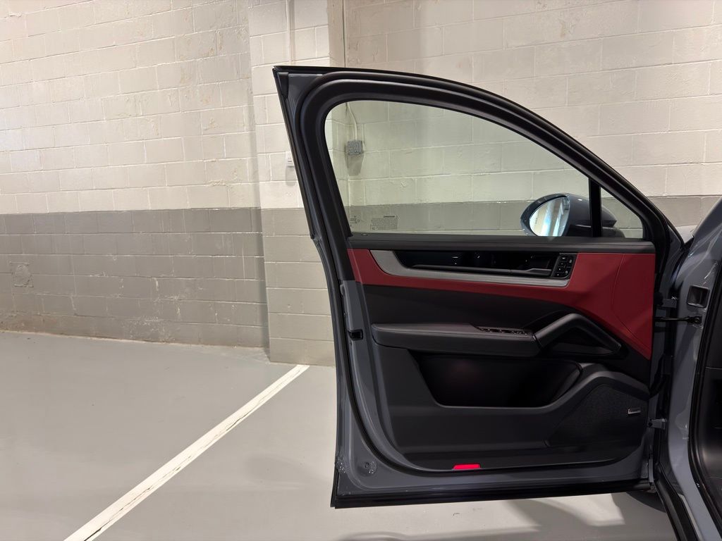 Thumbnail: 2026 Porsche  - 9