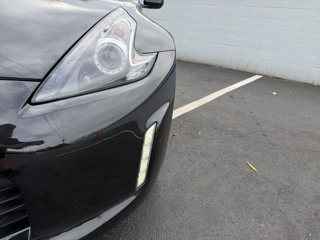 Thumbnail: 2020 Nissan Z - 8