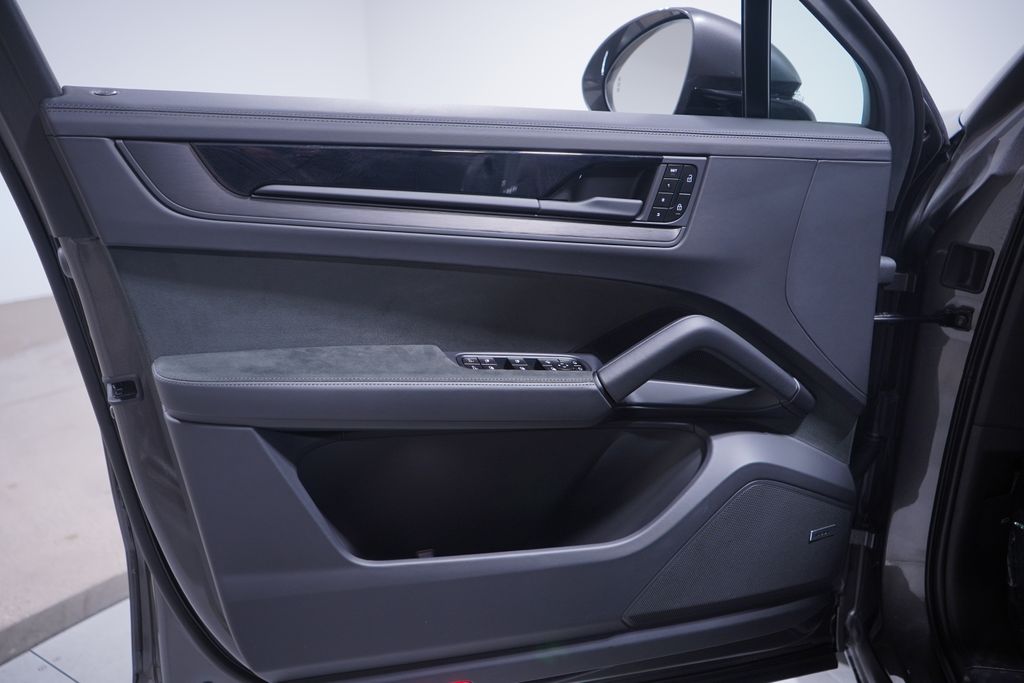 Thumbnail: 2026 Porsche  - 15