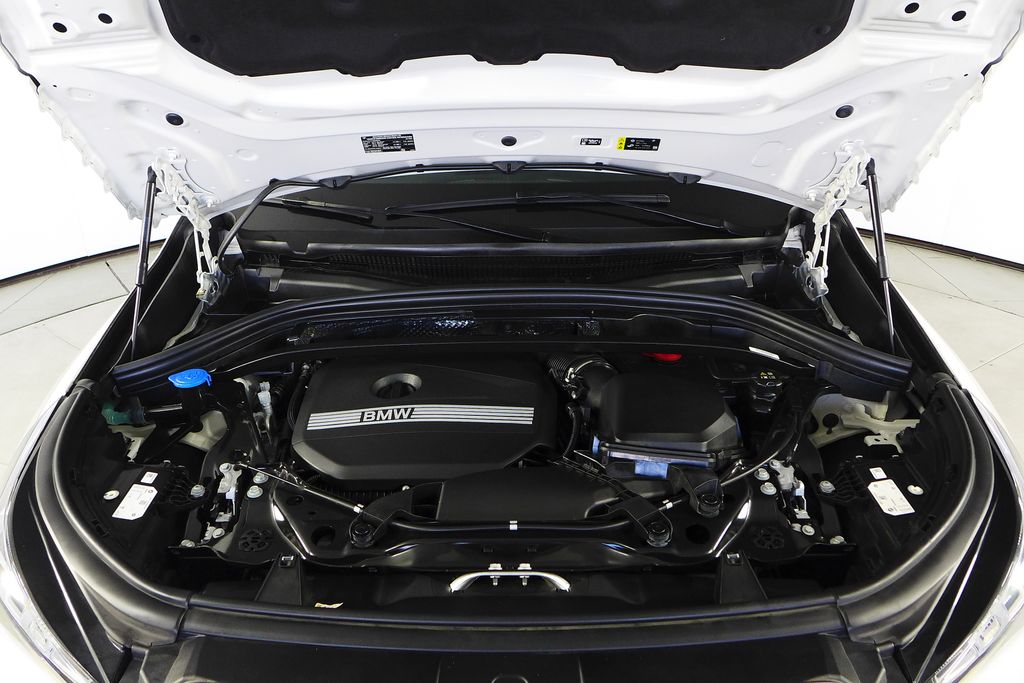 Thumbnail: 2023 BMW X1 - 6