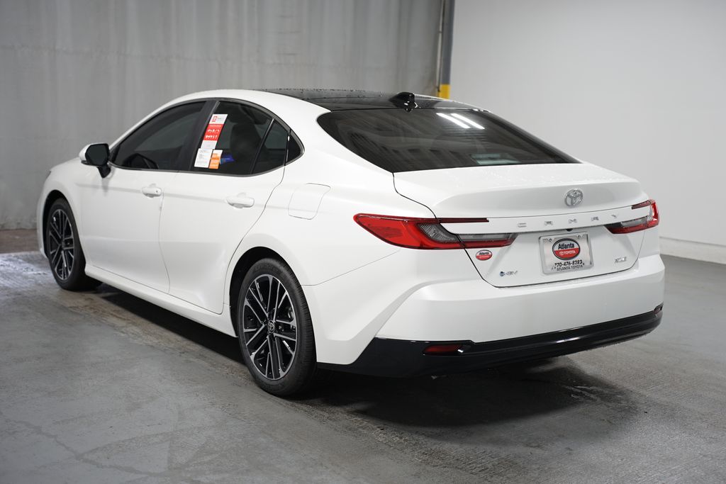 2025 Toyota Camry XLE 6