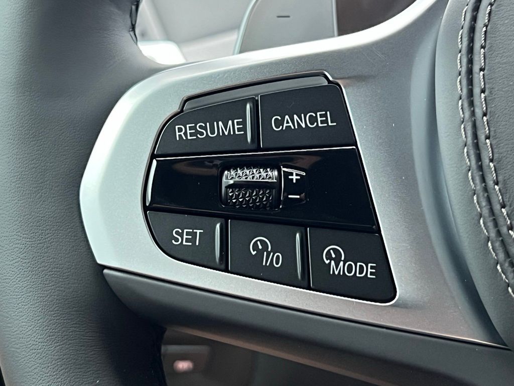 Thumbnail: 2026 BMW X5 - 19