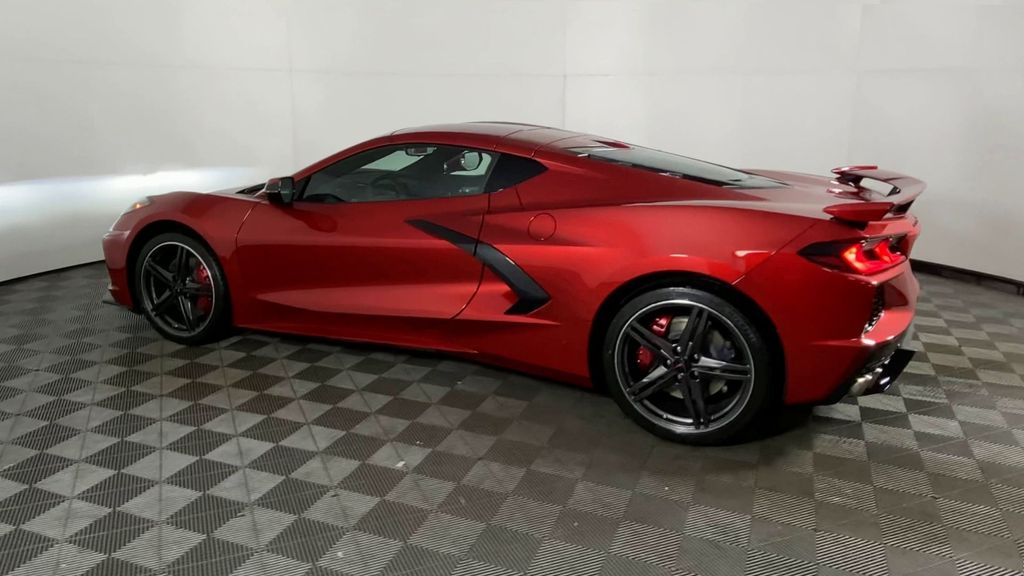 2025 Chevrolet Corvette Stingray 6