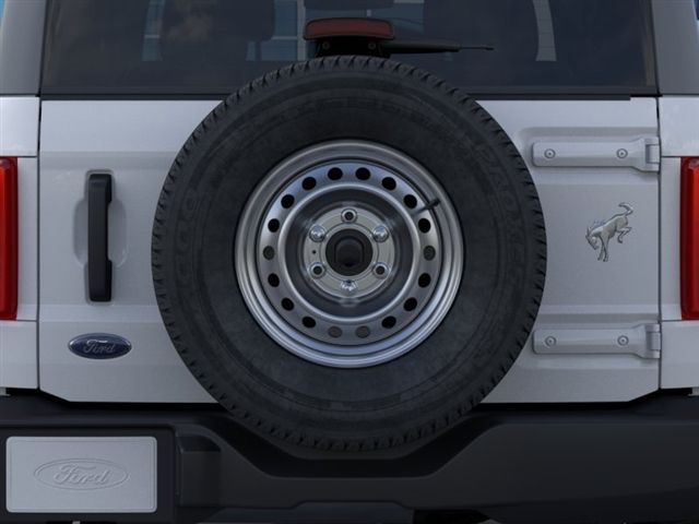 2026 Ford Bronco Base White at Legacy Ford