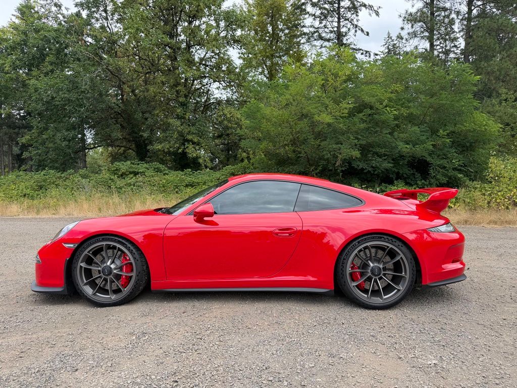 2015 Porsche 911 GT3 thumbnail 7