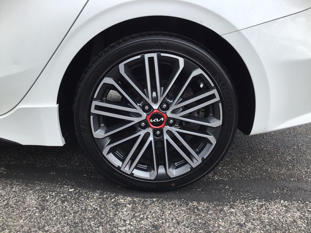 Thumbnail: 2022 Kia Forte - 10