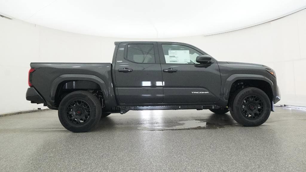 Thumbnail: 2025 Toyota Tacoma - 10
