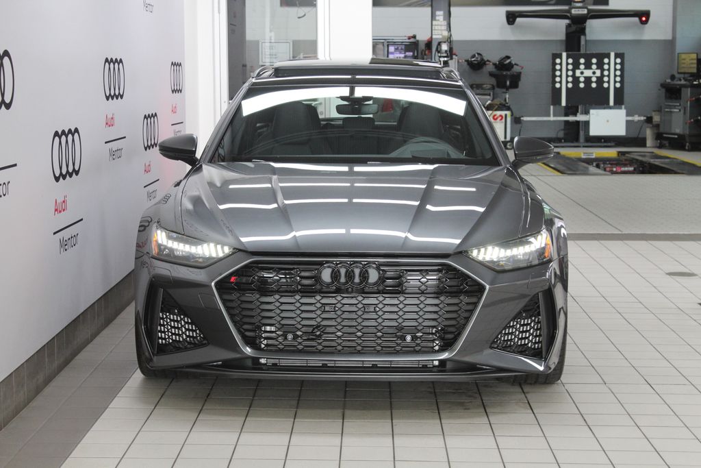 Thumbnail: 2026 Audi RS 6 - 9