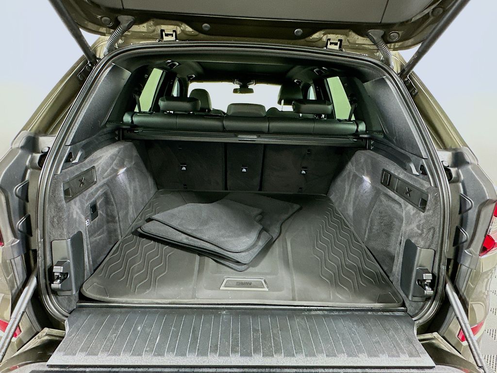 Thumbnail: 2023 BMW X5 - 27
