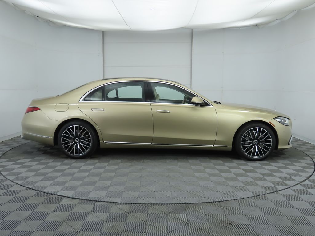 Thumbnail: 2026 Mercedes-Benz S-Class - 4