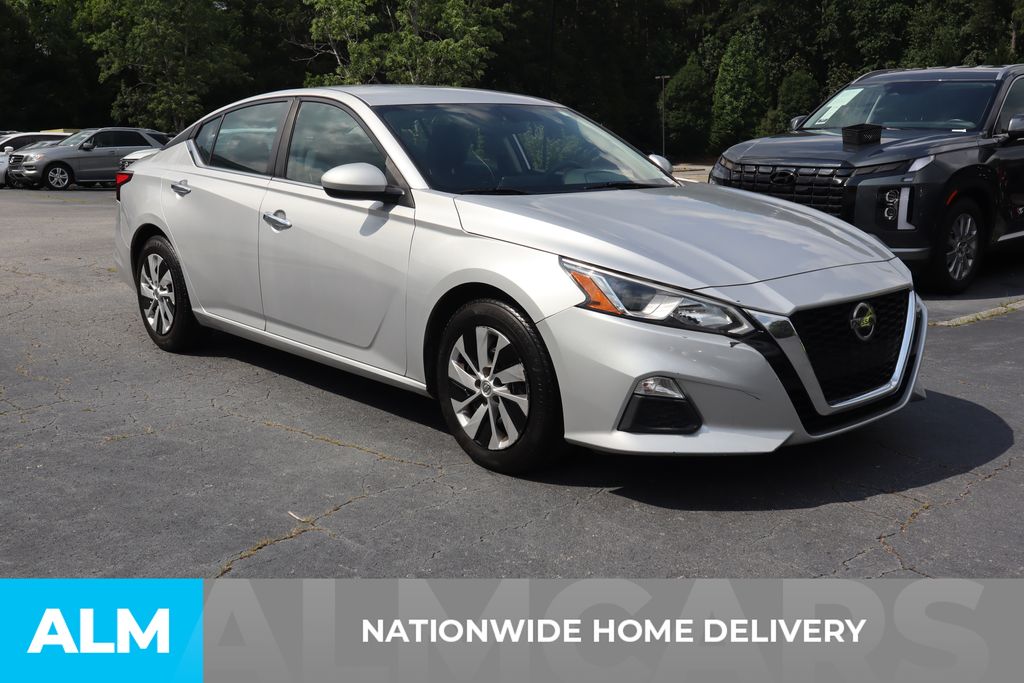 Used 2020 Silver Nissan 2.5 S image 5