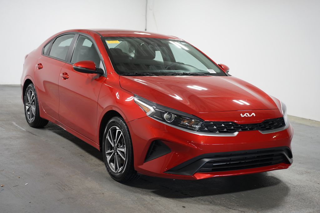 2023 Kia Forte LXS 3