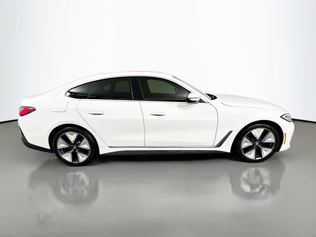 Thumbnail: 2023 BMW i4 - 4