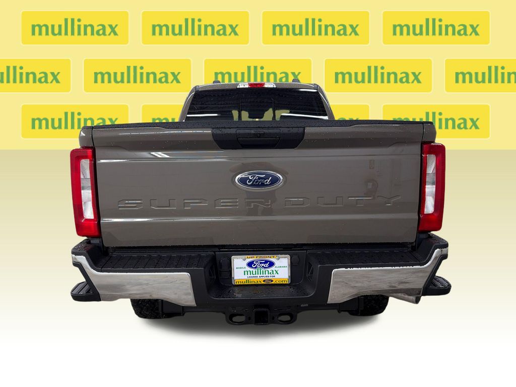 New 2026 Gray Ford XLT image 7