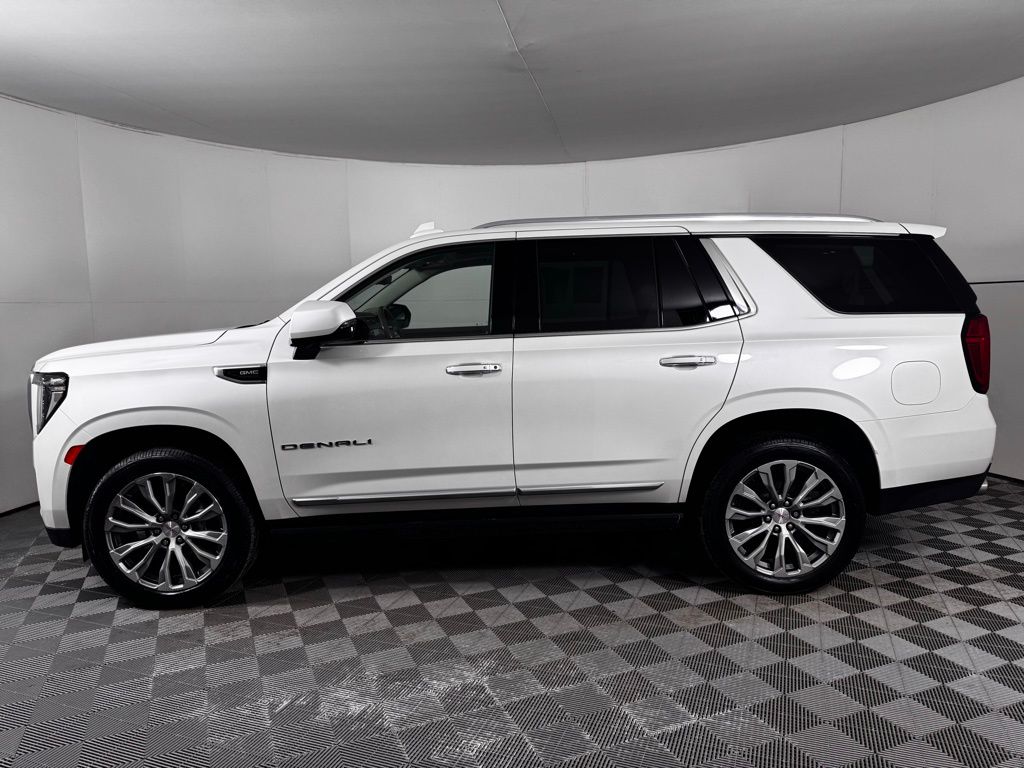 Used 2021 White GMC Denali image 17