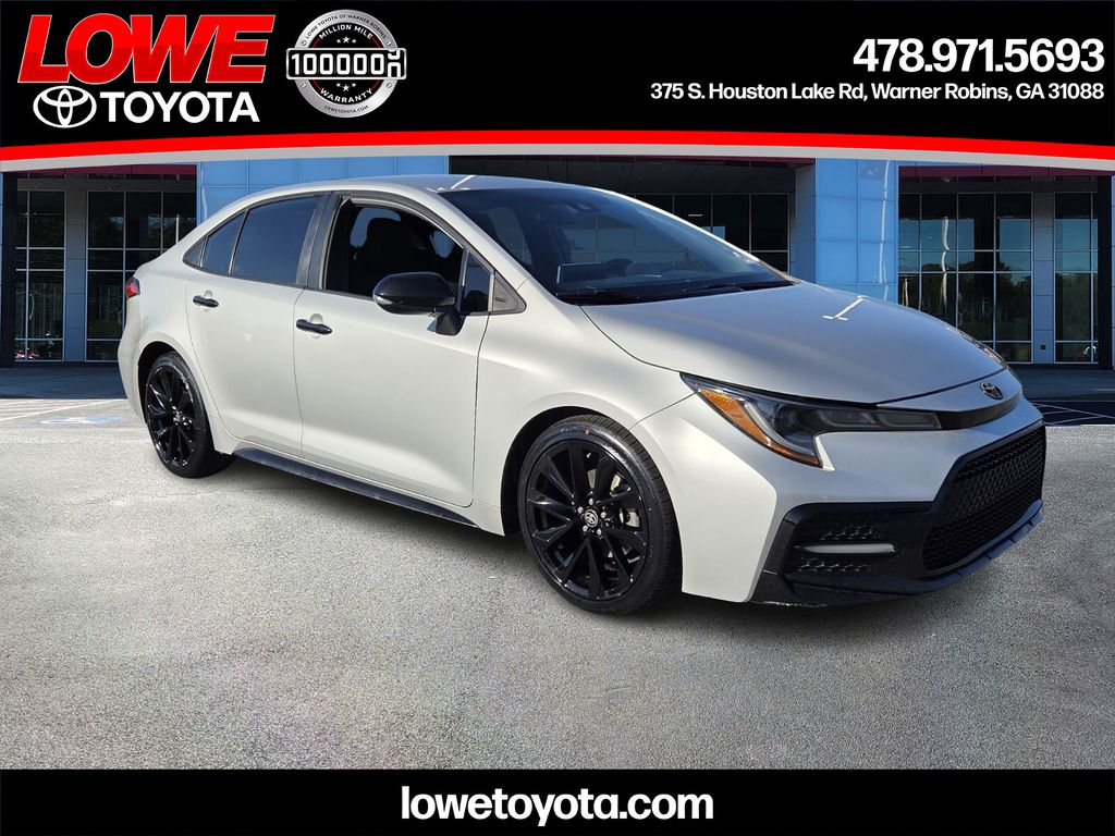 Classic Silver Metallic 2021 Toyota Corolla SE Nightshade Edition FWD Sedan Front-Wheel Drive Continuously Variable Transmission