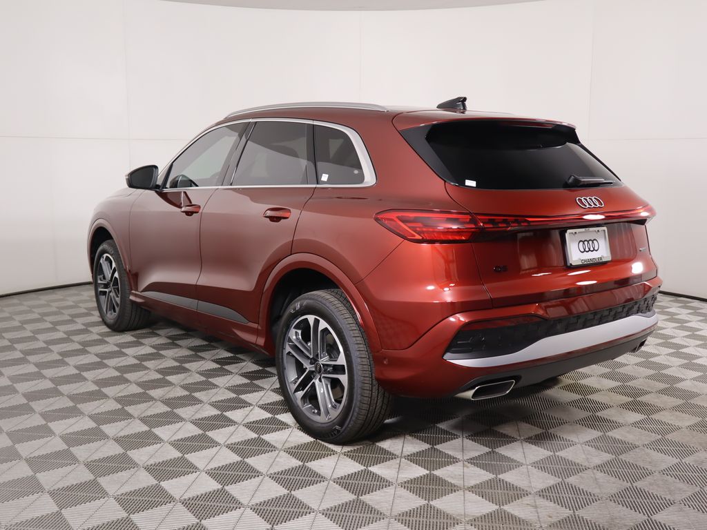 Thumbnail: 2025 Audi Q5 - 8