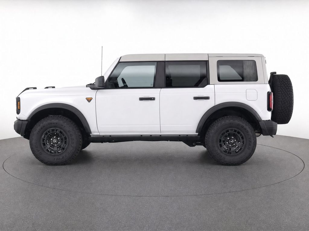 New 2026 Oxford White Ford Badlands® image 7