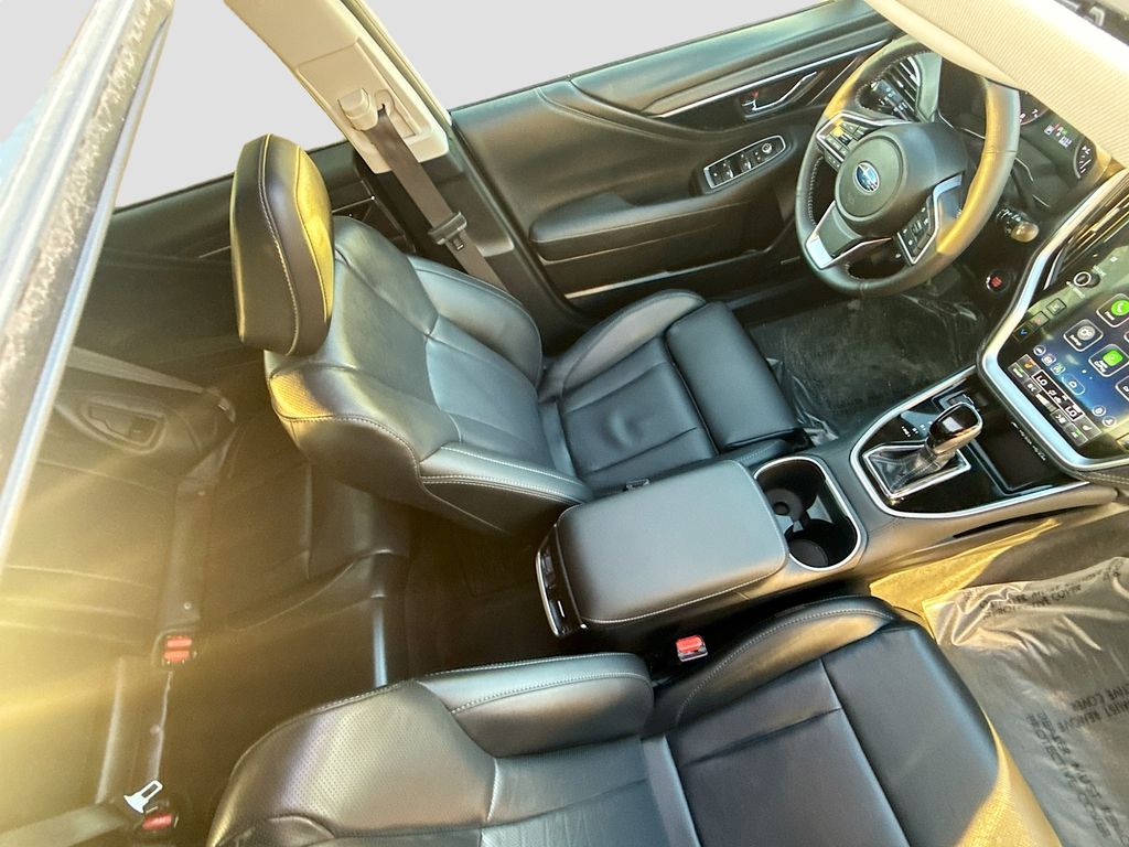 2025 Subaru Outback Limited White at Gullo Toyota