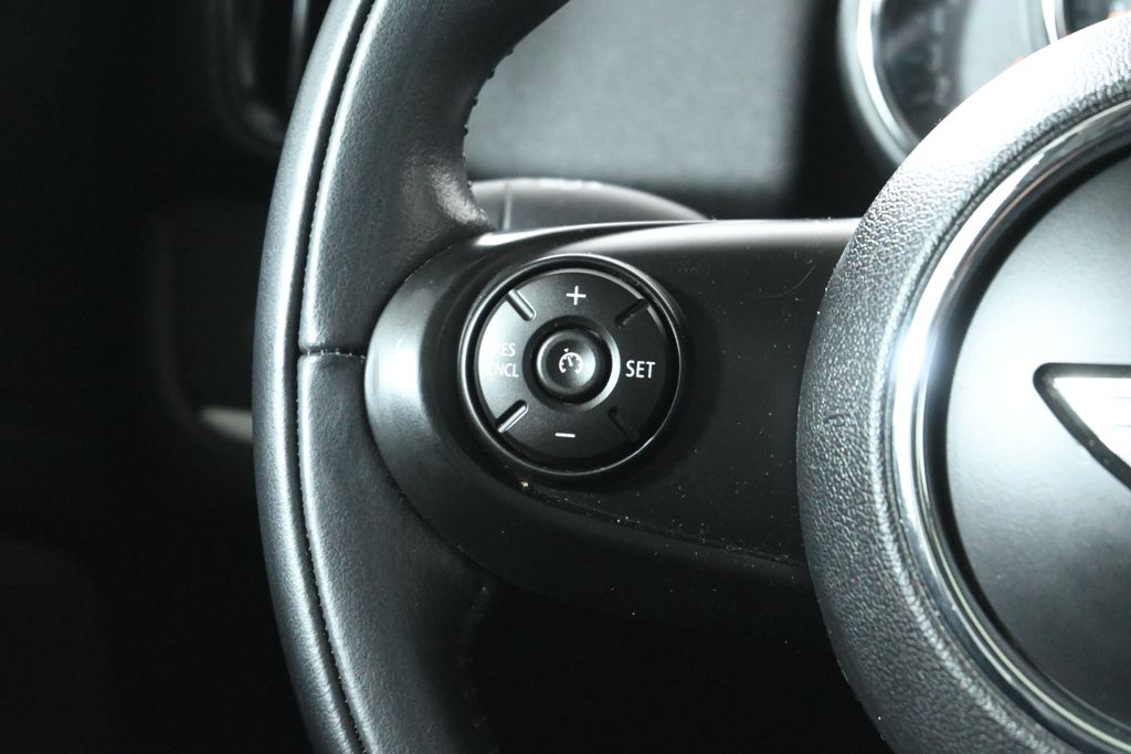 Thumbnail: 2018 MINI Cooper Countryman - 18