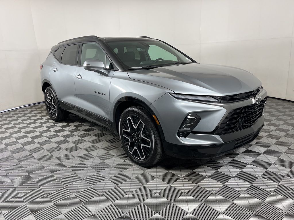 Thumbnail: 2025 Chevrolet Blazer - 6