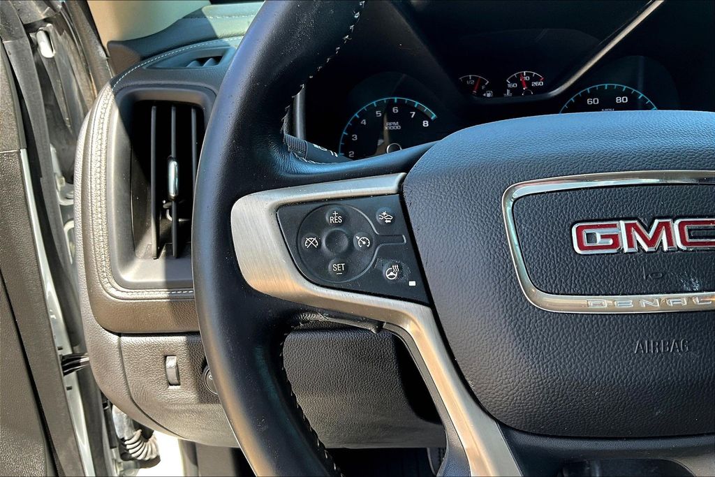 2022 GMC Canyon Denali - 11