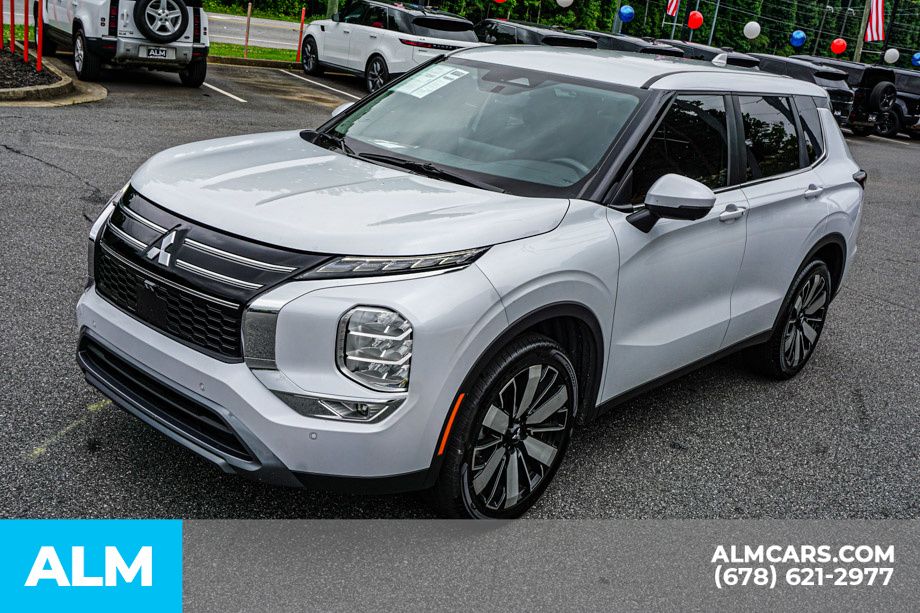 2025 Mitsubishi Outlander SE - Photo 15