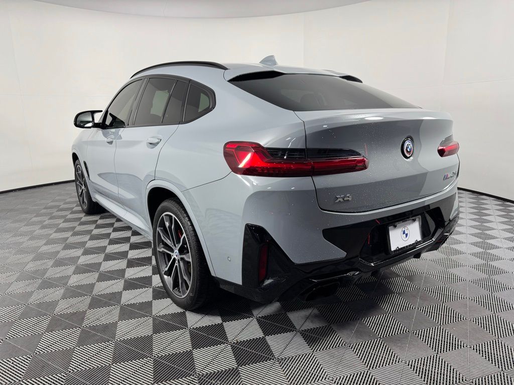 2023 BMW X4 M40i 7