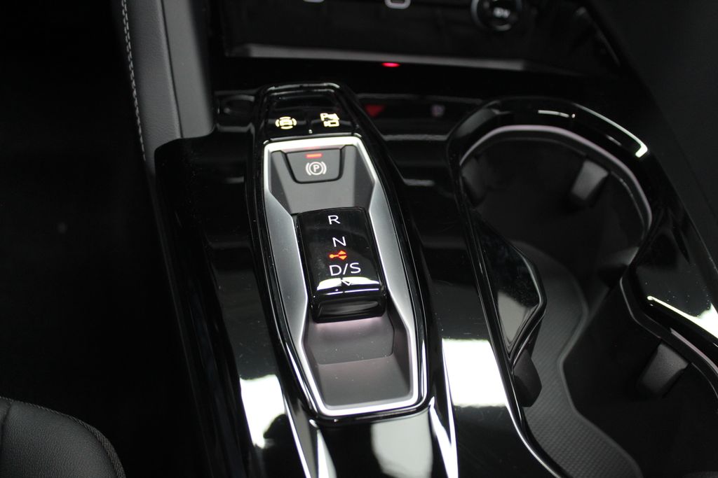 Thumbnail: 2025 Audi Q5 - 14