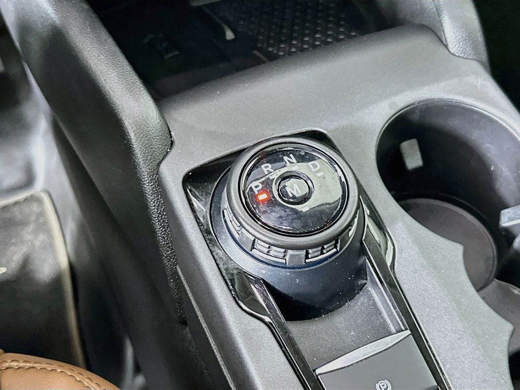 Thumbnail: 2021 Ford Bronco Sport - 17