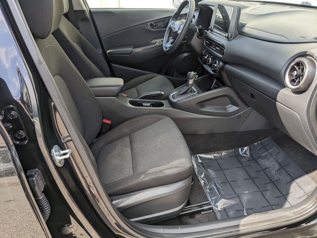 2022 Hyundai Kona SEL - Photo 27