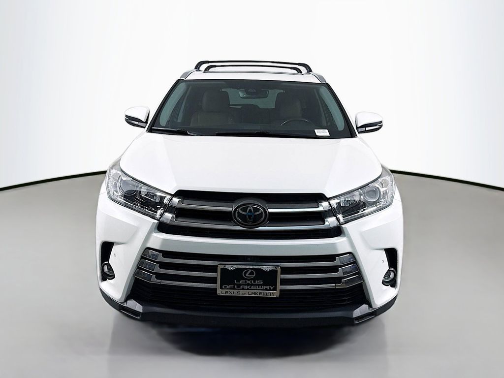 Thumbnail: 2019 Toyota Highlander - 2