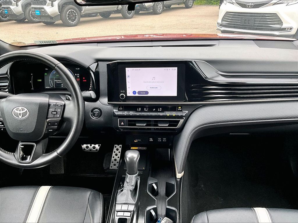 2025 Toyota Camry — photo 18