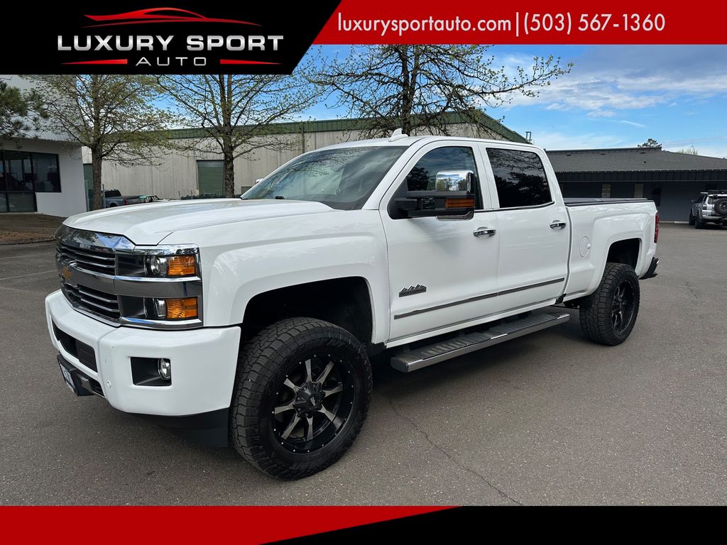 Summit White 2017 Chevrolet Silverado 2500HD High Country Crew Cab 4WD Pickup Truck Four-Wheel Drive 6-Speed Automatic Overdrive