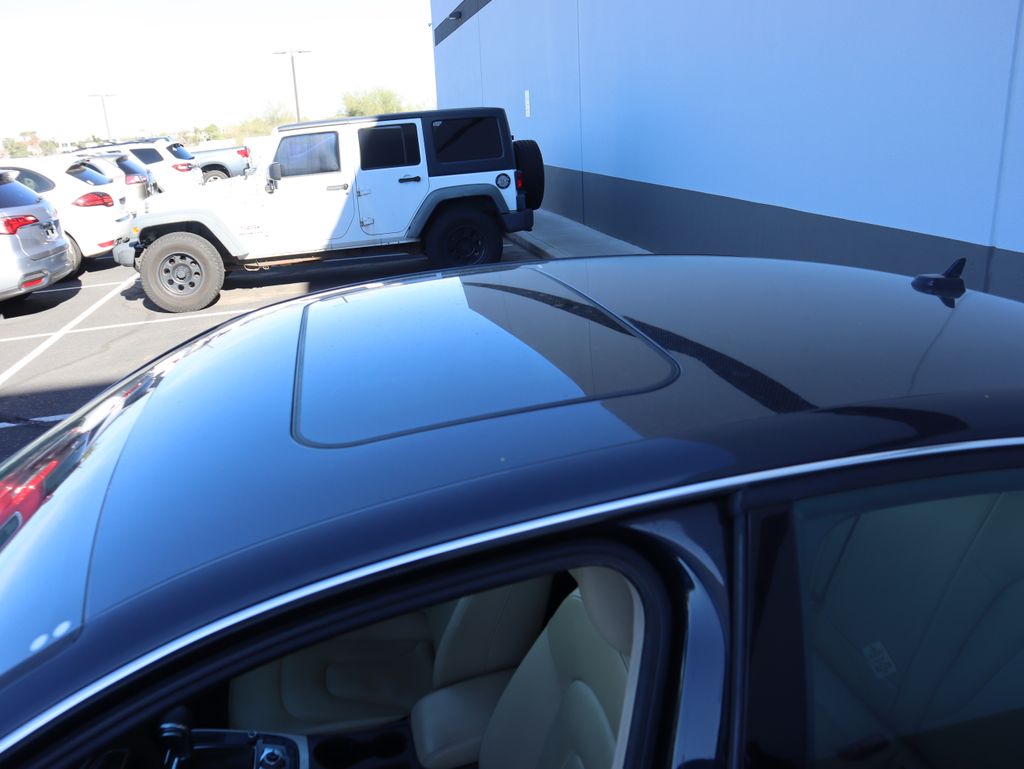 Thumbnail: 2015 Audi A4 - 5