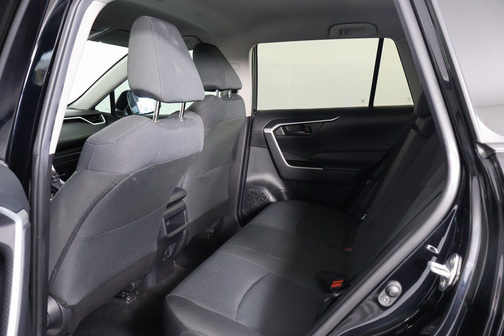 Thumbnail: 2021 Toyota RAV4 - 10
