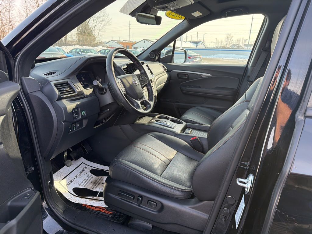 Thumbnail: 2023 Honda Passport - 18