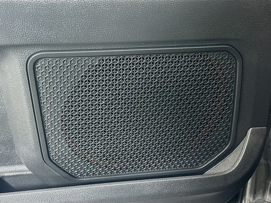 Thumbnail: 2025 Toyota Tundra - 19