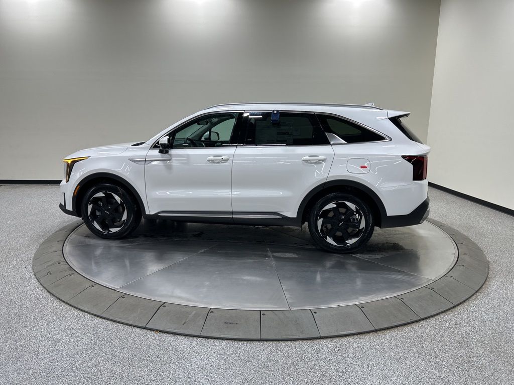 new 2026 Kia Sorento Hybrid car, priced at $43,415
