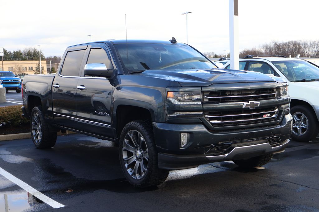 Thumbnail: 2017 Chevrolet Silverado 1500 - 3