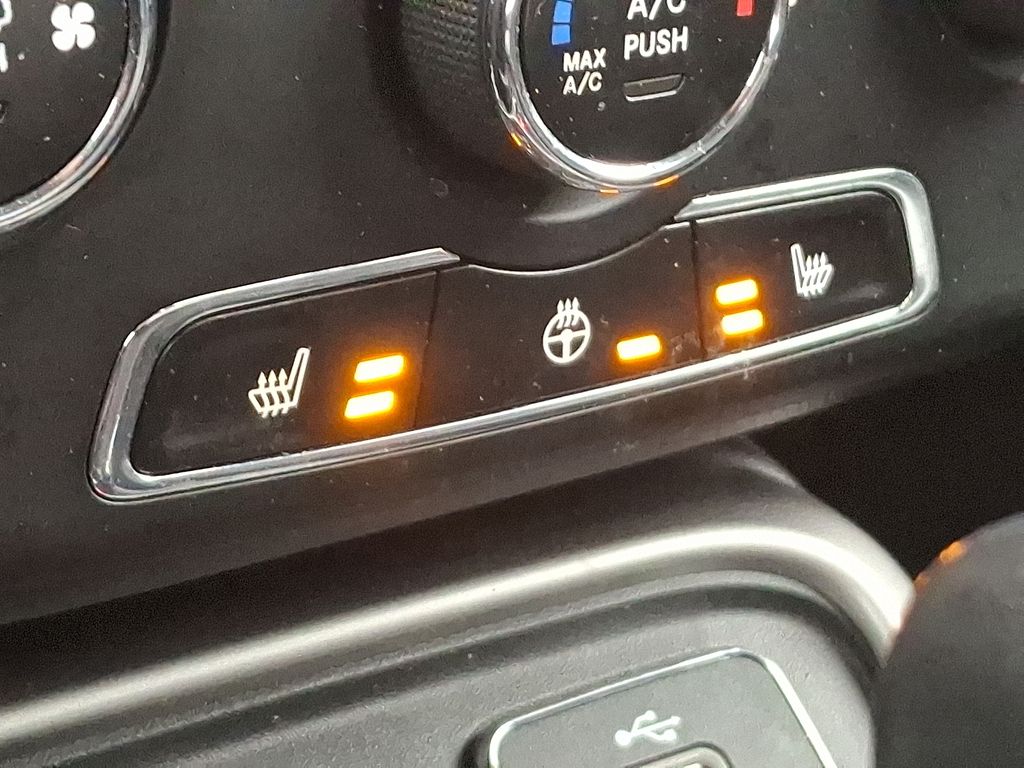 Thumbnail: 2018 Jeep Compass - 25