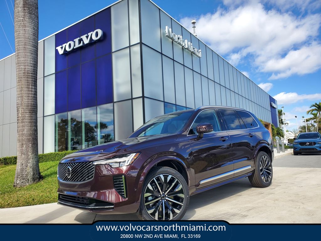 2026 Volvo XC90 Plus