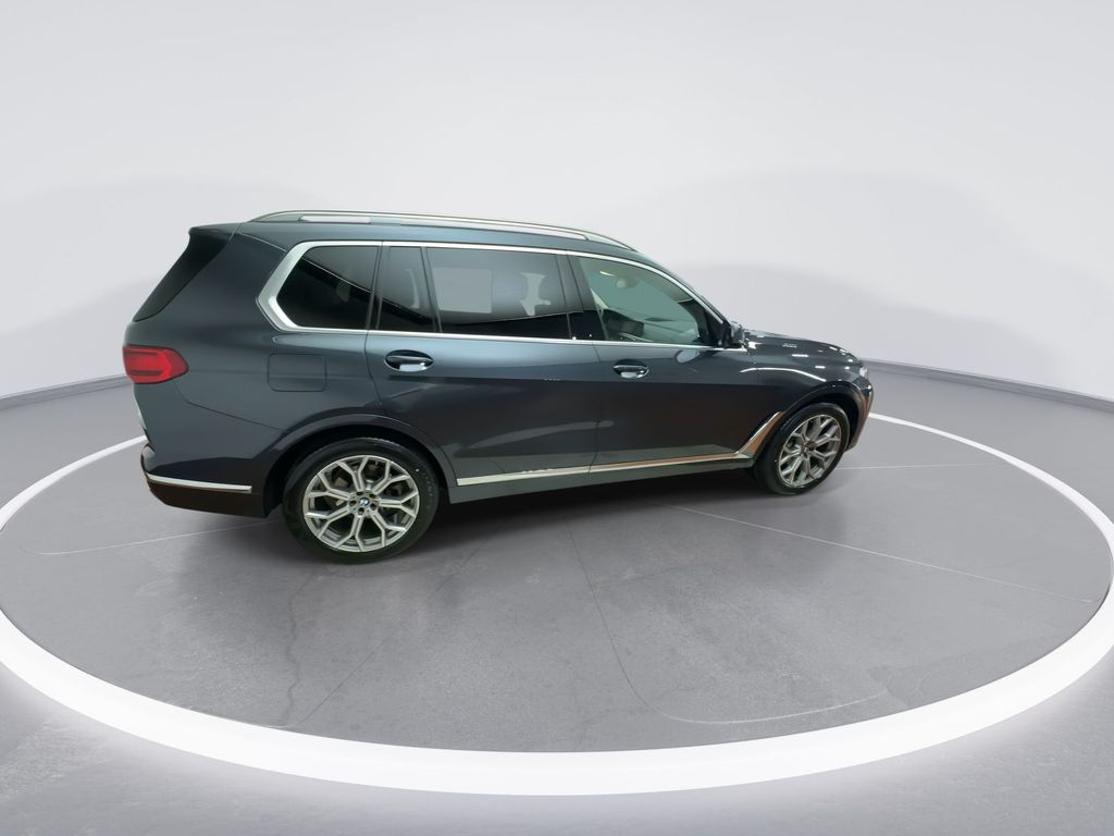 2022 BMW X7 xDrive40i 9