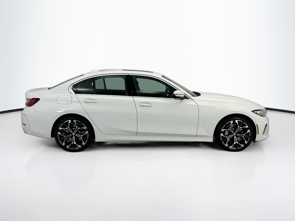 Thumbnail: 2026 BMW 3 Series - 4