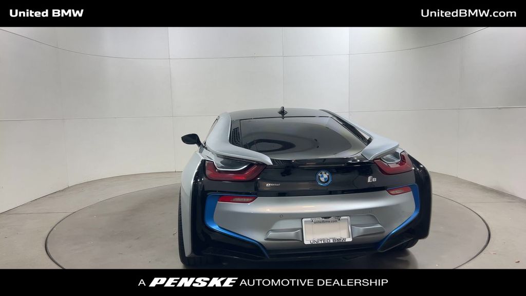 Thumbnail: 2016 BMW  - 7