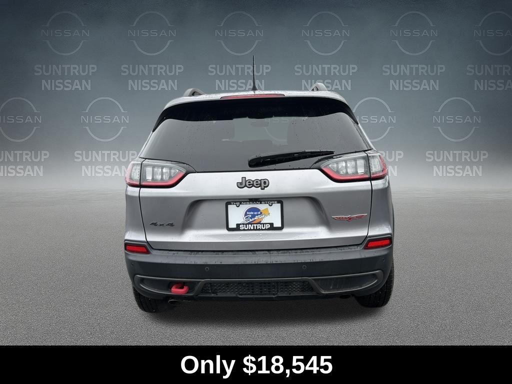 View vehicle photo 4