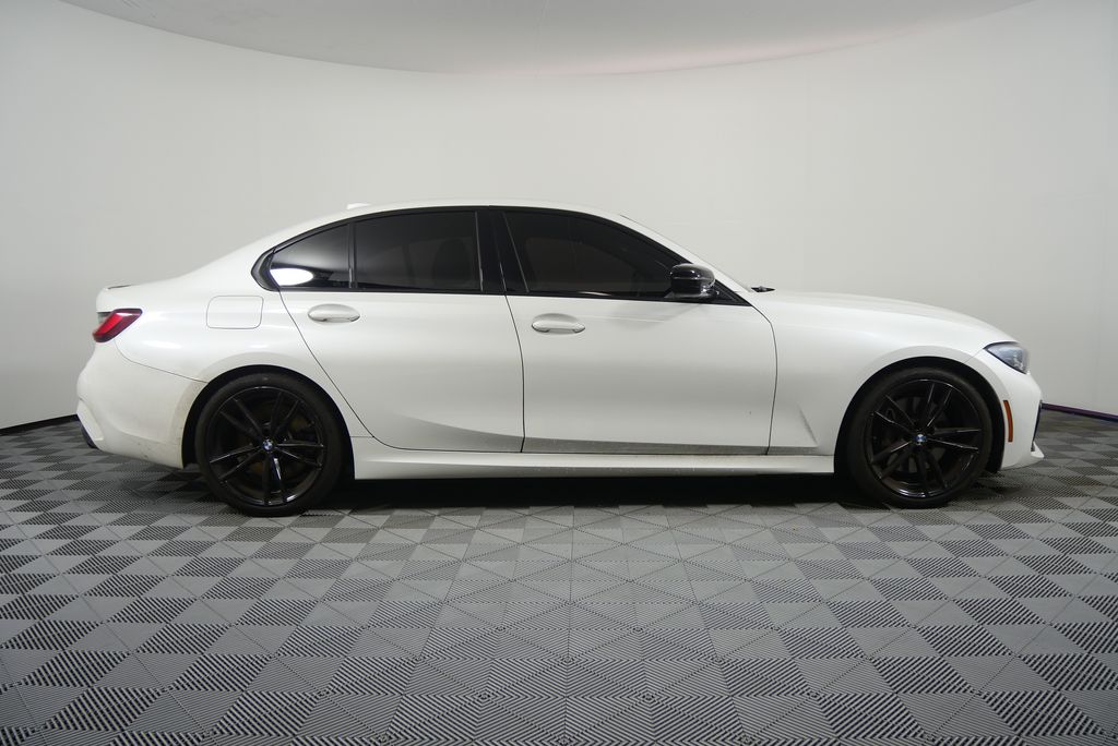 Thumbnail: 2022 BMW 3 Series - 2